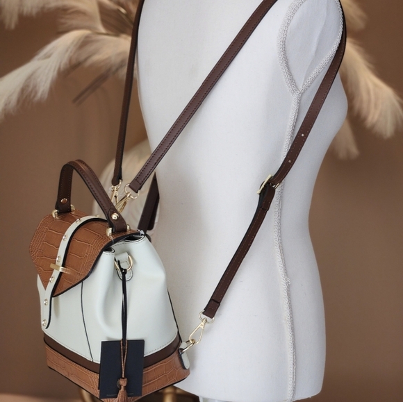 NWT ❗️ House of Harlow  1960 mini backpack cream and brown leather crystal stud - Picture 11 of 13